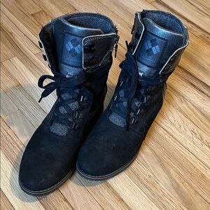 Columbia Black Hiking Snow Boots